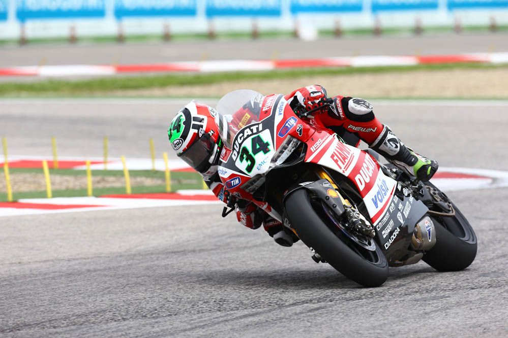 Mundial de SBK en Imola. Fotos