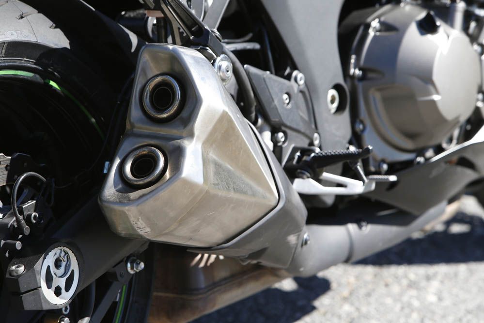 Comparativa naked: BMW, Ducati, Kawasaki y KTM. Galería