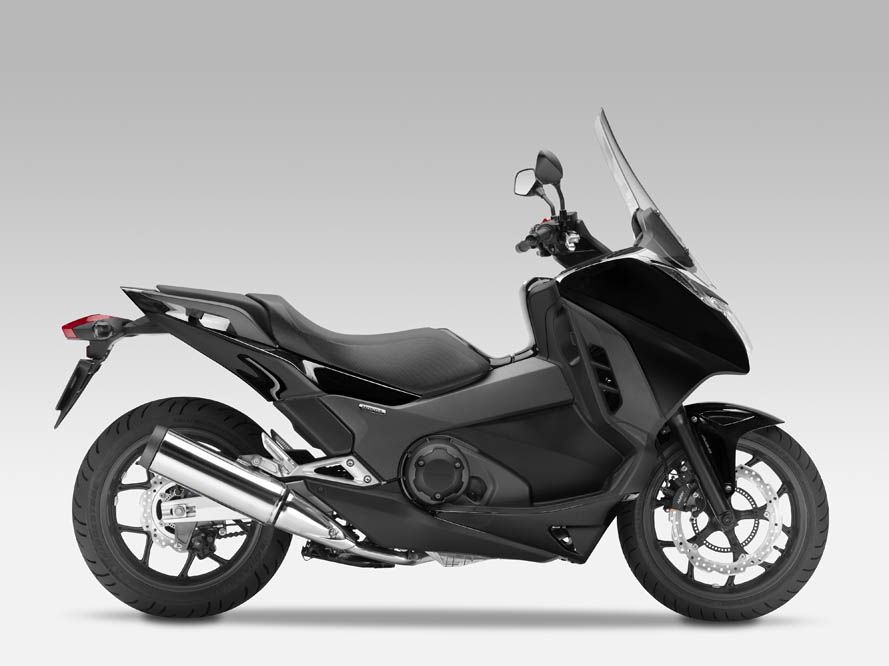 Prueba de la Honda Integra 750. Galería