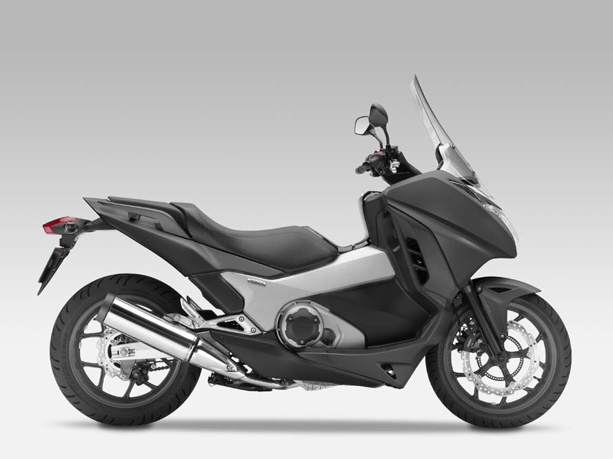 Prueba de la Honda Integra 750. Galería