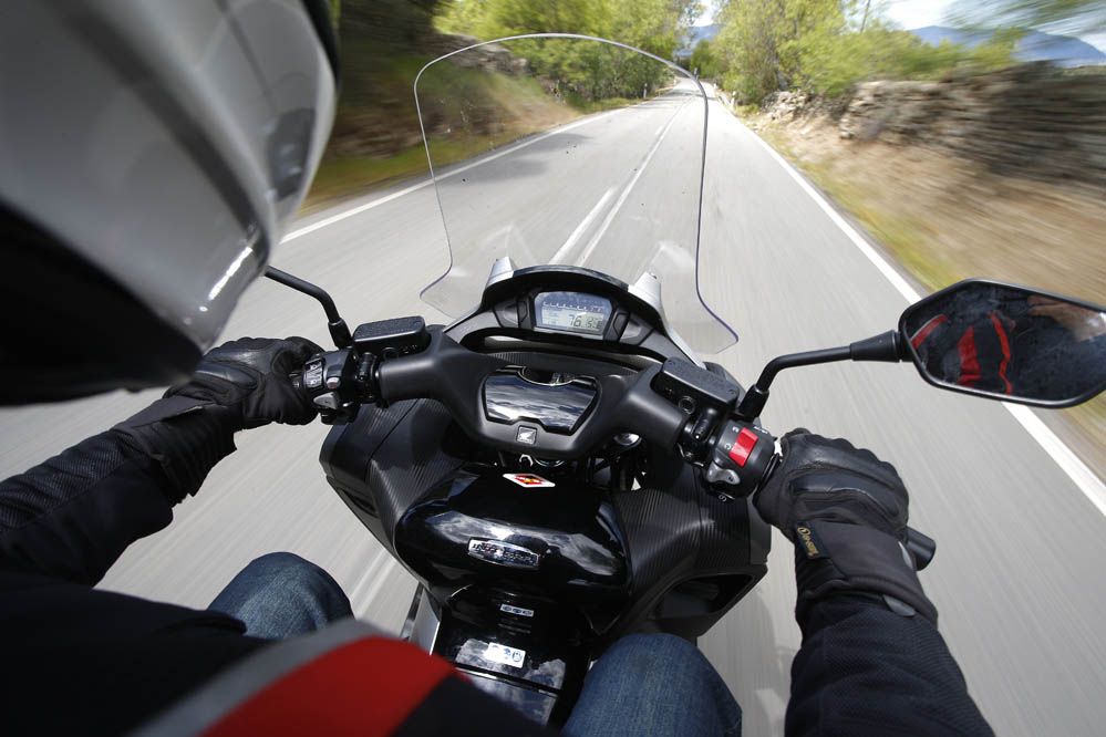 Prueba de la Honda Integra 750. Galería