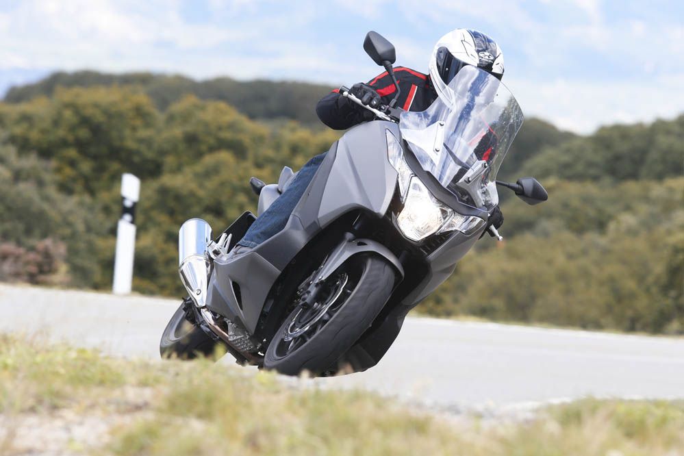 Prueba de la Honda Integra 750. Galería