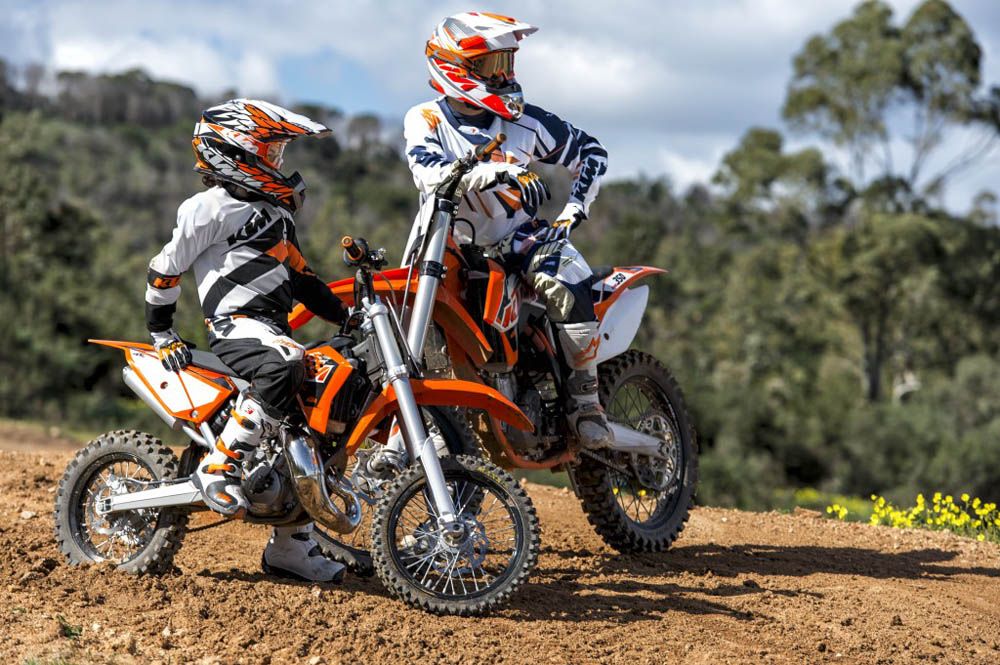 KTM presenta su gama motocross 2015. Galería
