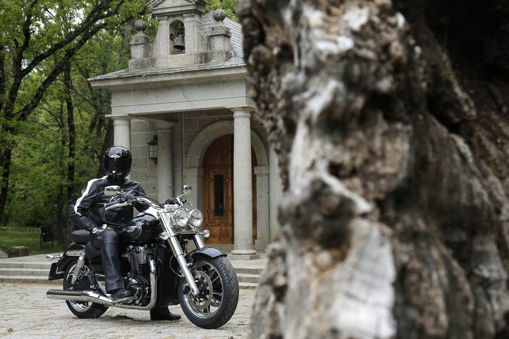 Triumph Thunderbird Commander. Fotos