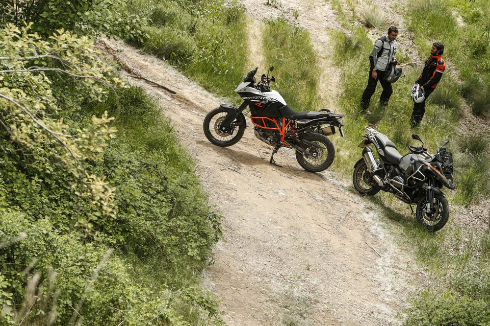 Comparativa BMW R 1200 GS Adventure vs KTM 1190 Adventure R. Fotos