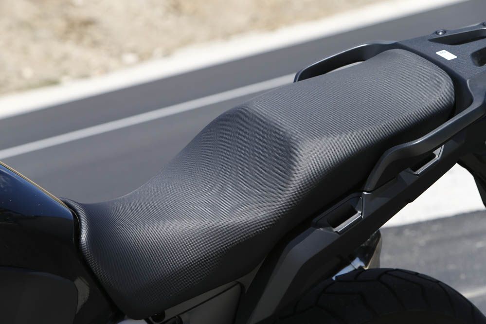 Comparativa maxitrail japonesa: Honda, Suzuki  y Yamaha. Fotos