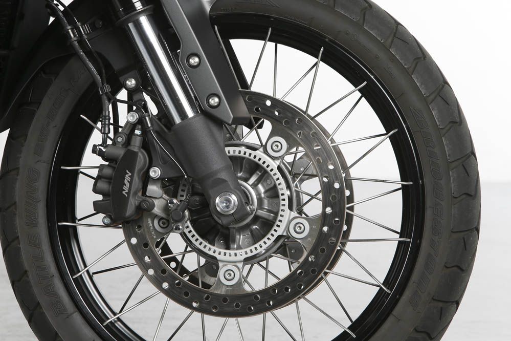 Comparativa maxitrail japonesa: Honda, Suzuki  y Yamaha. Fotos