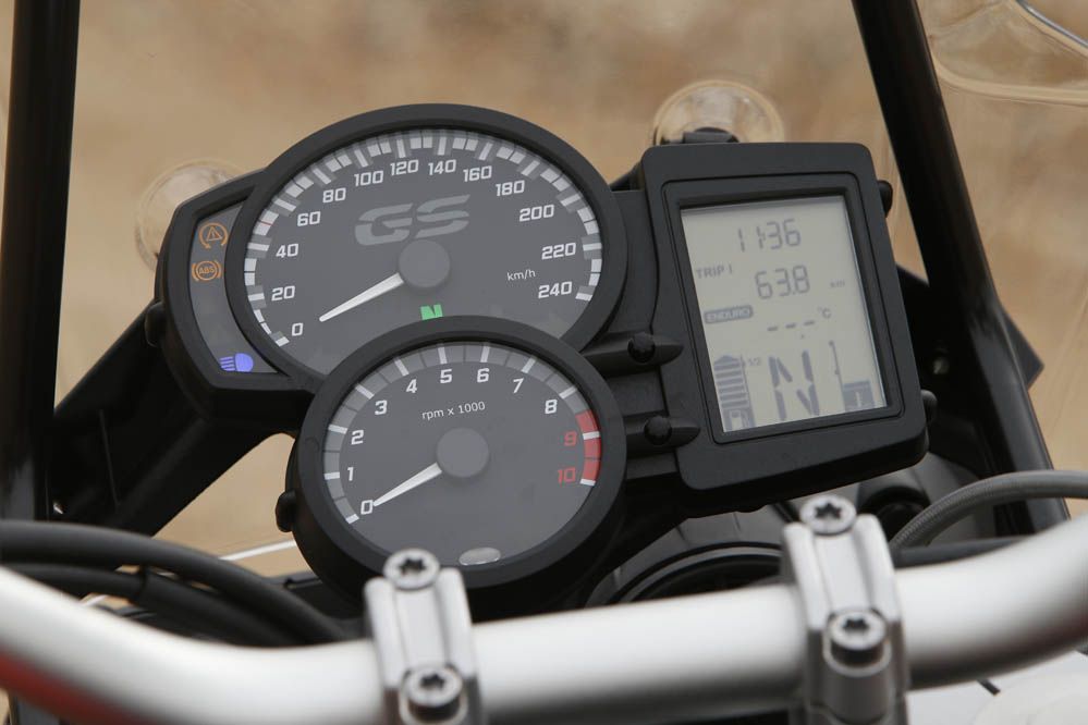 Comparativa trail: BMW F 800 GS Adventure vs Triumph Tiger 800 XC. Galería