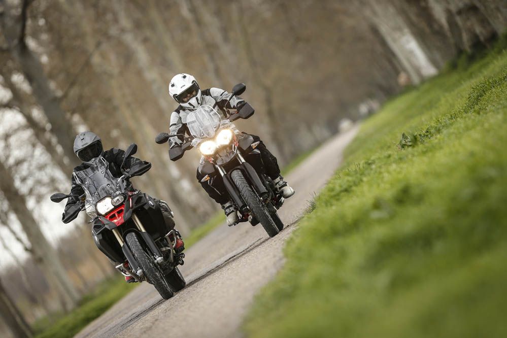Comparativa trail: BMW F 800 GS Adventure vs Triumph Tiger 800 XC. Galería