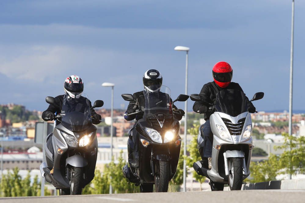 Comparativa scooter 200: Peugeot, SYM y Suzuki. Galería
