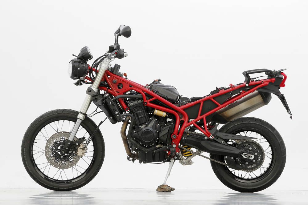 Comparativa trail: BMW F 800 GS Adventure vs Triumph Tiger 800 XC. Galería