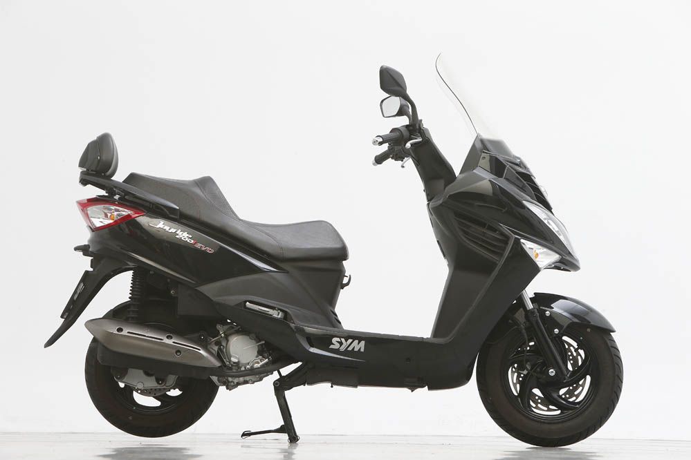Comparativa scooter 200: Peugeot, SYM y Suzuki. Galería