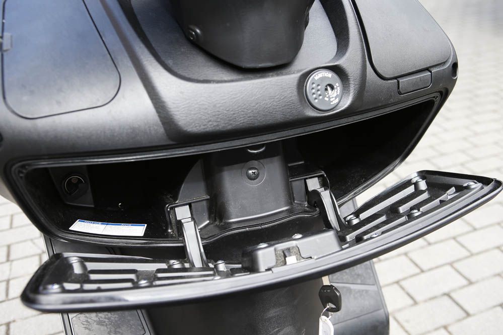Comparativa scooter 200: Peugeot, SYM y Suzuki. Galería