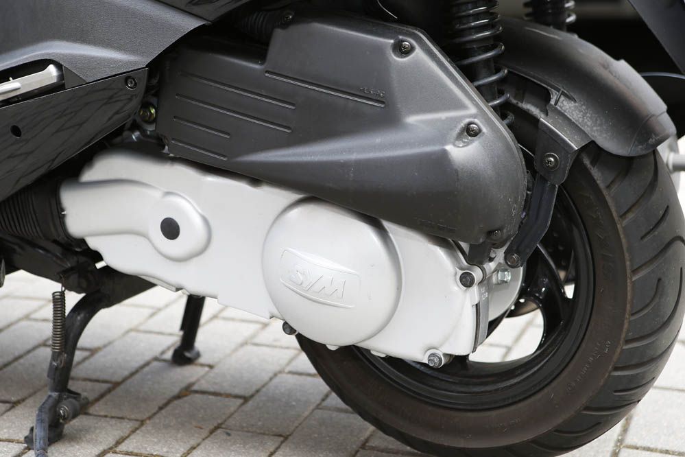 Comparativa scooter 200: Peugeot, SYM y Suzuki. Galería