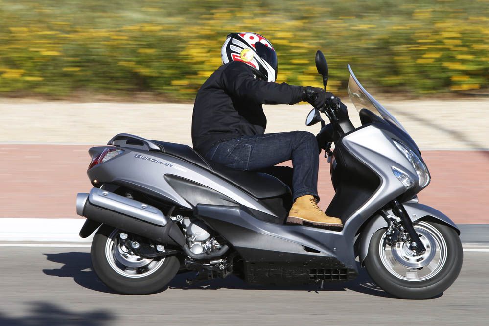 Comparativa scooter 200: Peugeot, SYM y Suzuki. Galería