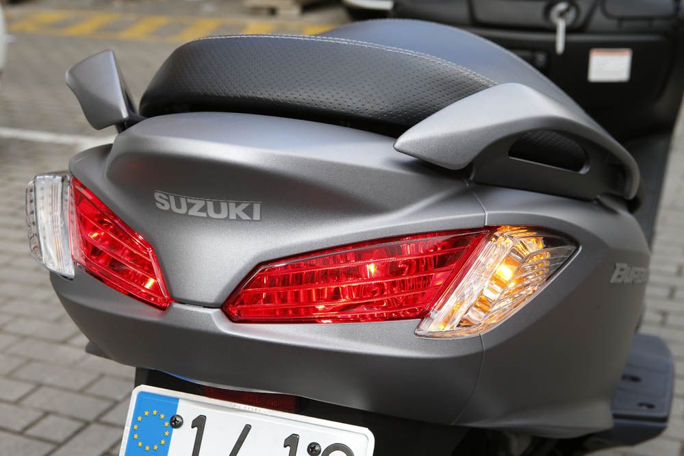 Comparativa scooter 200: Peugeot, SYM y Suzuki. Galería