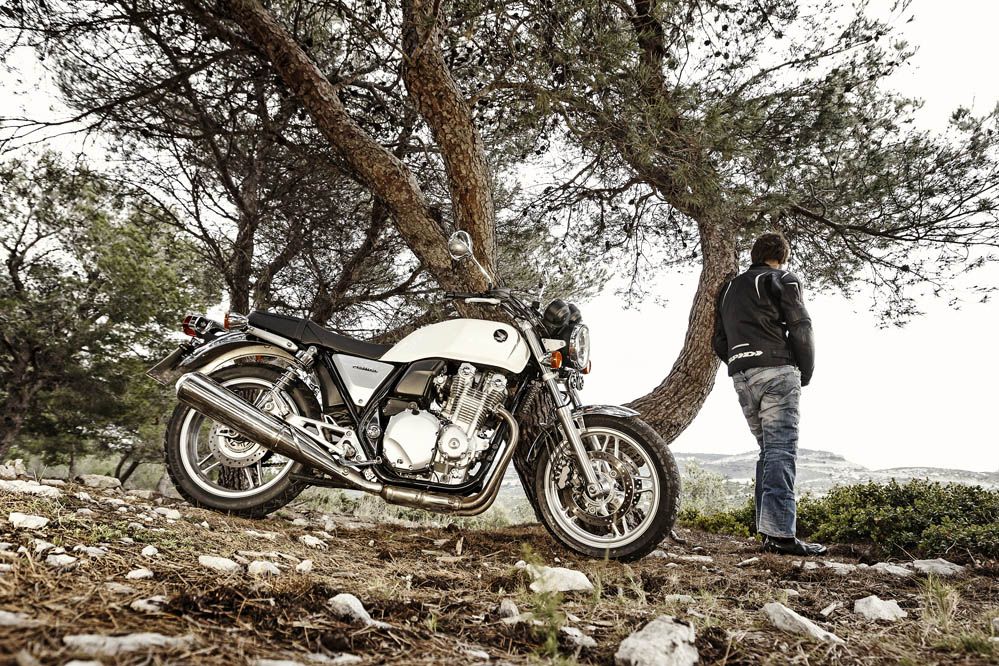 Comparativa retro: BMW, Honda, Moto Guzzi y Yamaha. Fotos