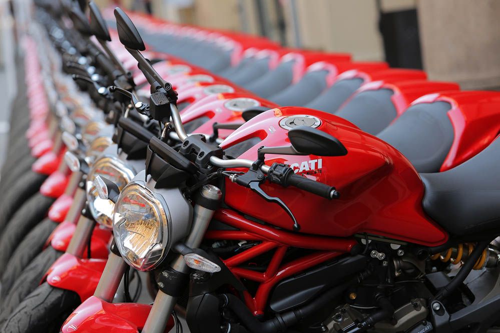 Ducati Monster 821. Fotos