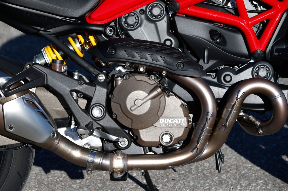 Ducati Monster 821. Fotos