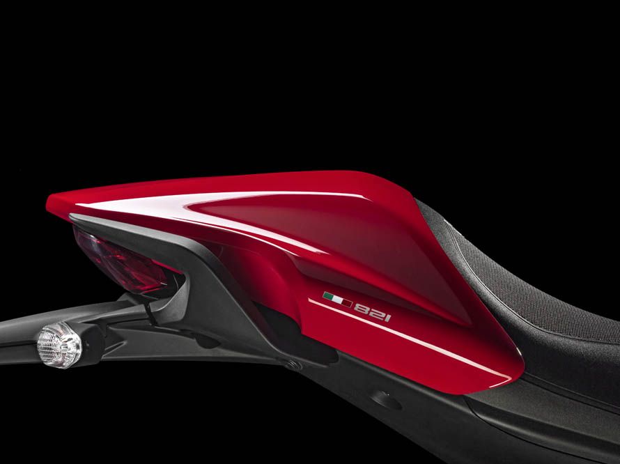 Ducati Monster 821. Fotos