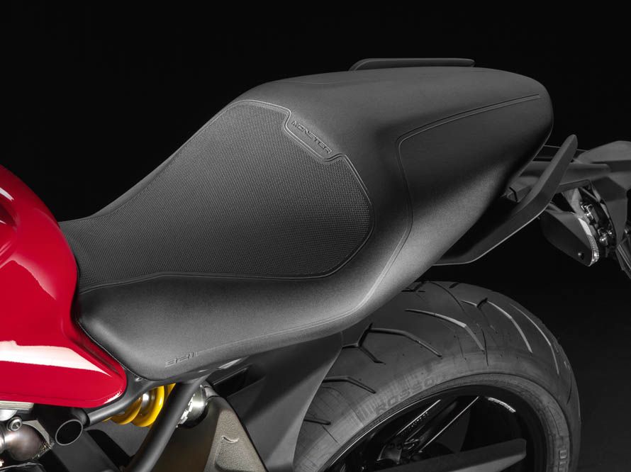 Ducati Monster 821. Fotos