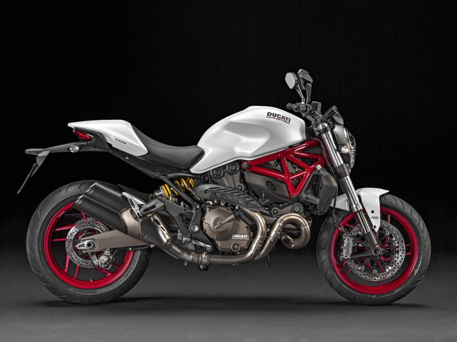 Ducati Monster 821. Fotos