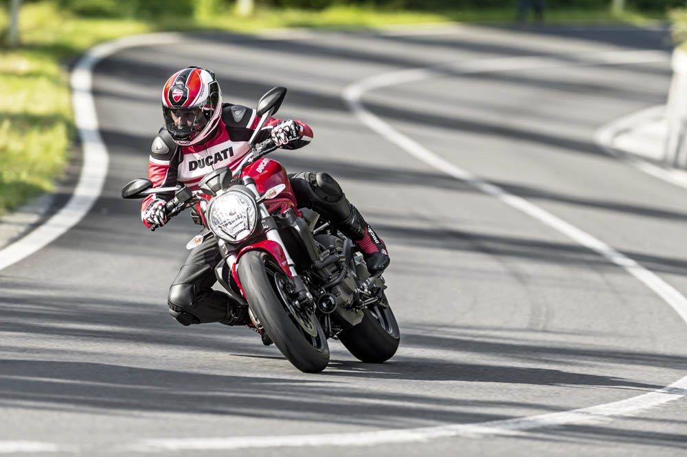 Ducati Monster 821. Fotos