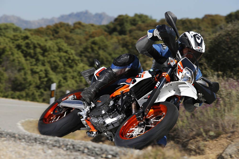 Prueba de la KTM 690 SMC R. Galería
