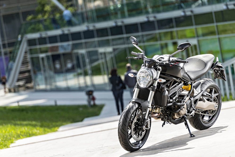 Ducati Monster 821. Fotos