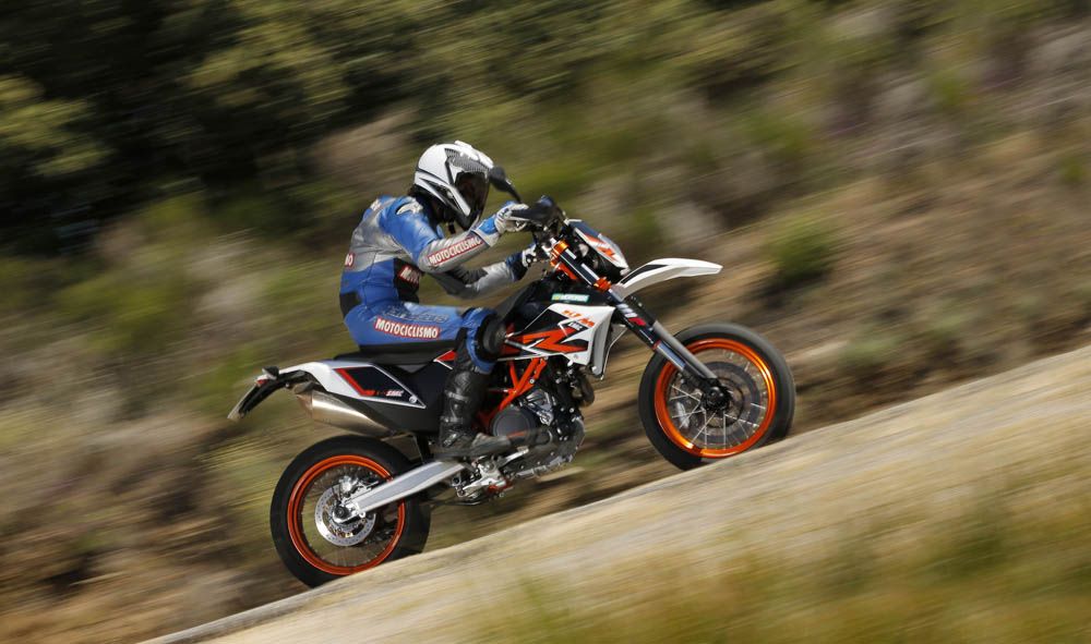 Prueba de la KTM 690 SMC R. Galería