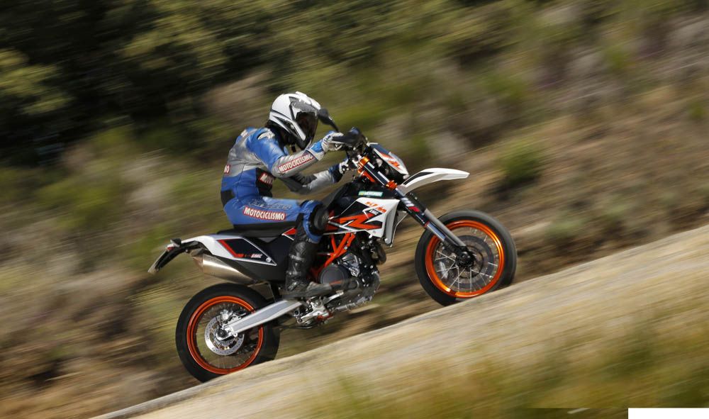 Prueba de la KTM 690 SMC R. Galería