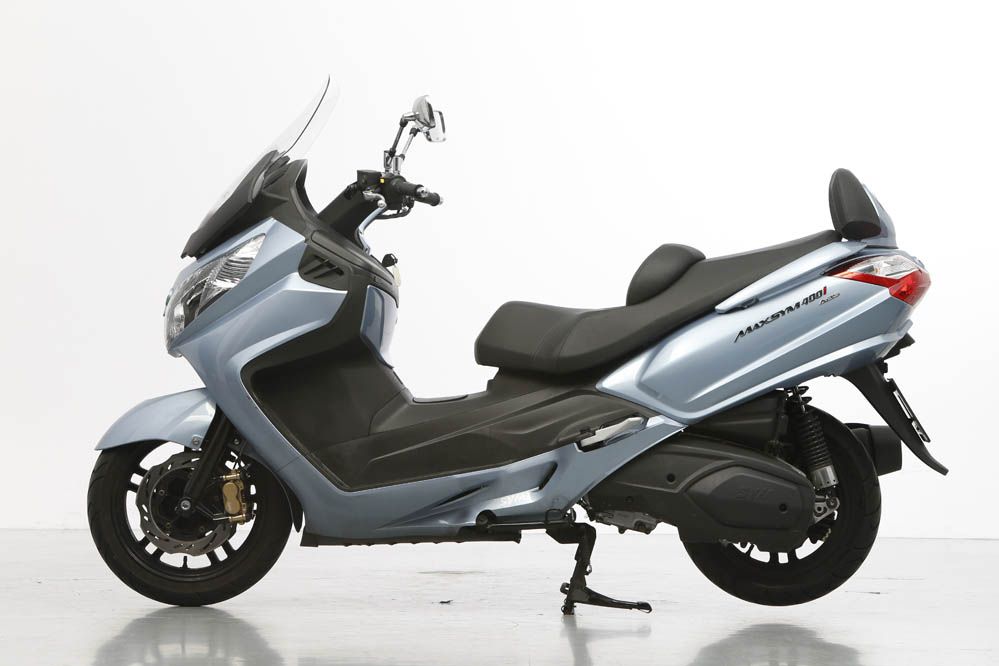 Comparativa scooter 400: Suzuki, SYM y Yamaha. Galería