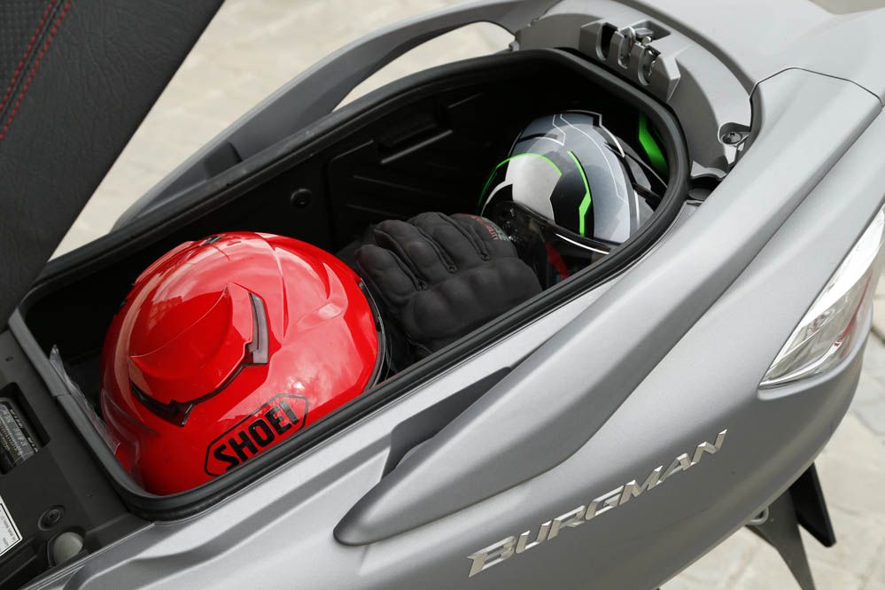 Comparativa scooter 400: Suzuki, SYM y Yamaha. Galería
