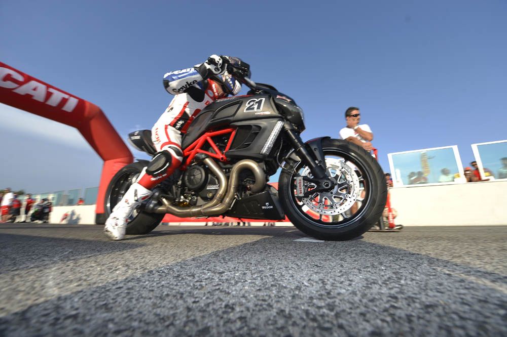 Fotos del World Ducati Week 2014