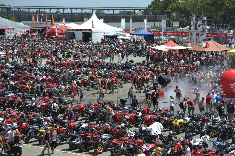 Fotos del World Ducati Week 2014