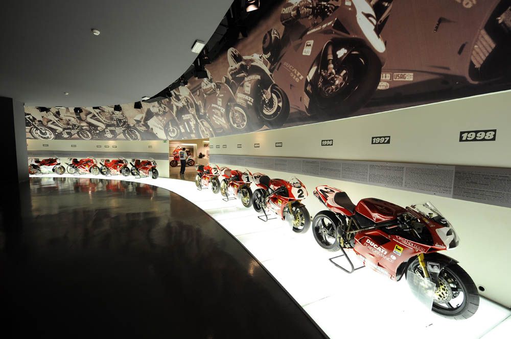 Fotos del World Ducati Week 2014