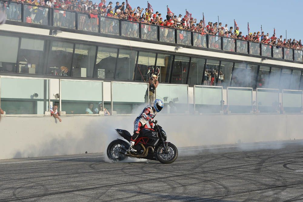 Fotos del World Ducati Week 2014