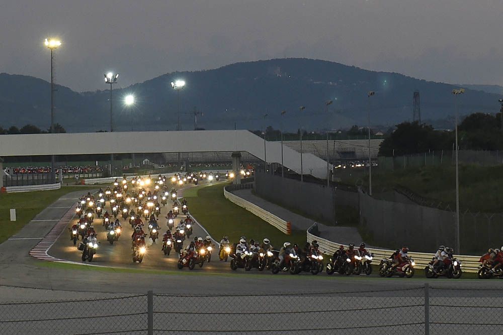 Fotos del World Ducati Week 2014
