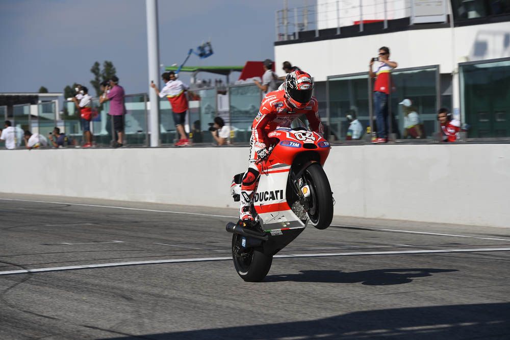 Fotos del World Ducati Week 2014