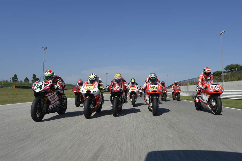 Fotos del World Ducati Week 2014