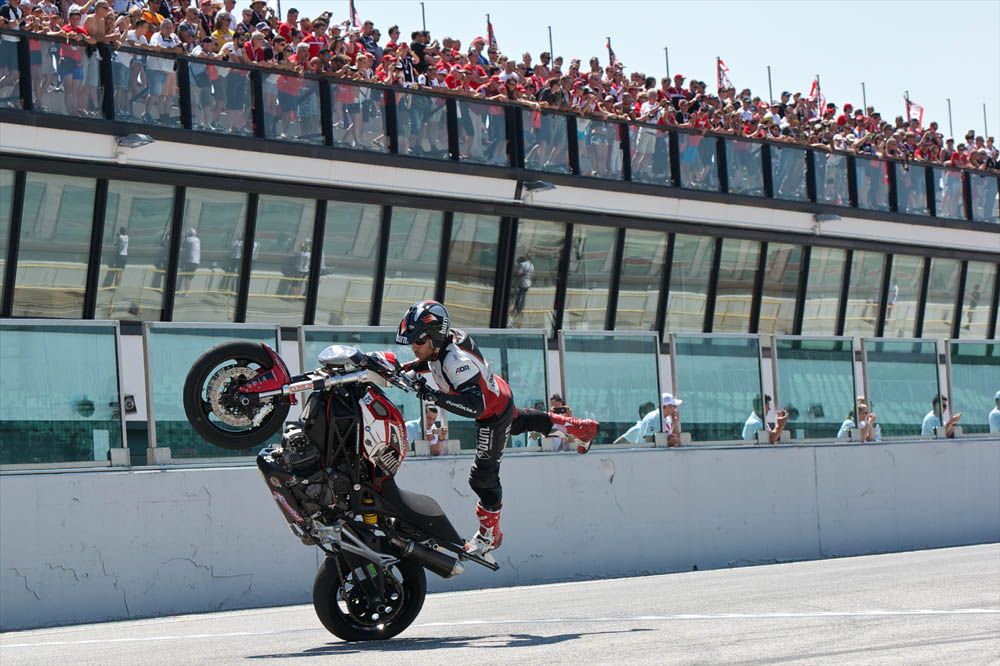 Fotos del World Ducati Week 2014