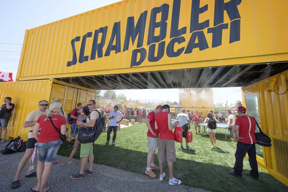 Fotos del World Ducati Week 2014