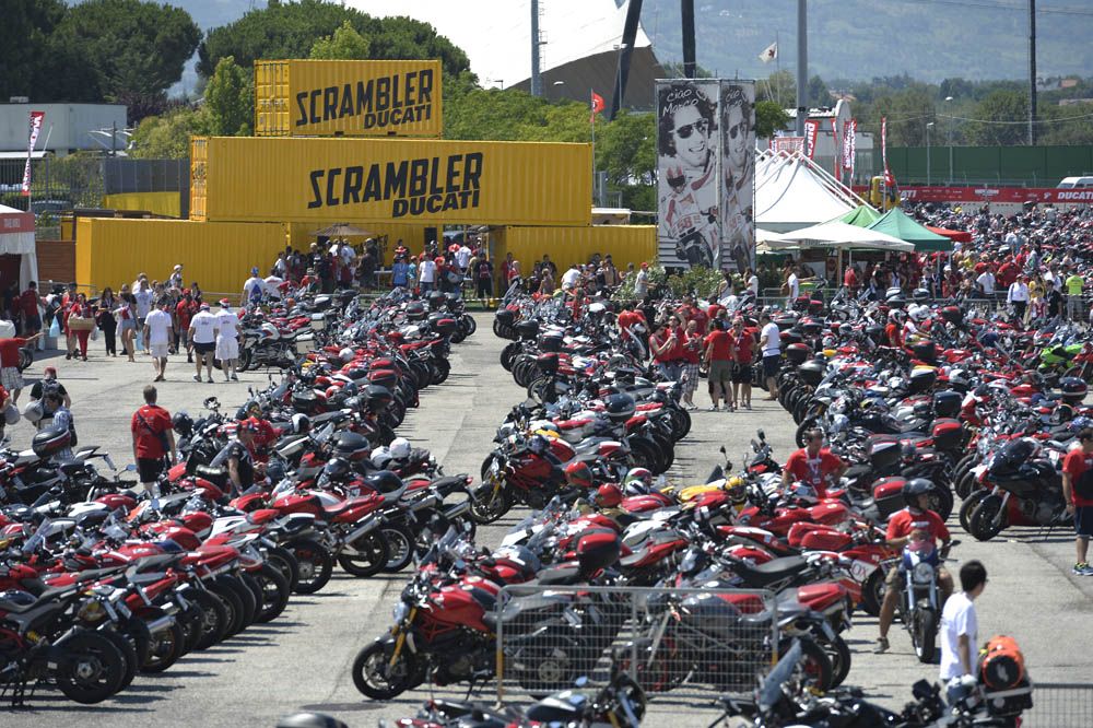 Fotos del World Ducati Week 2014