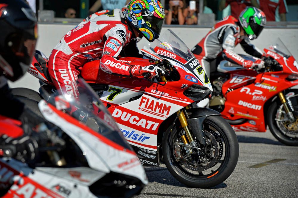 Fotos del World Ducati Week 2014