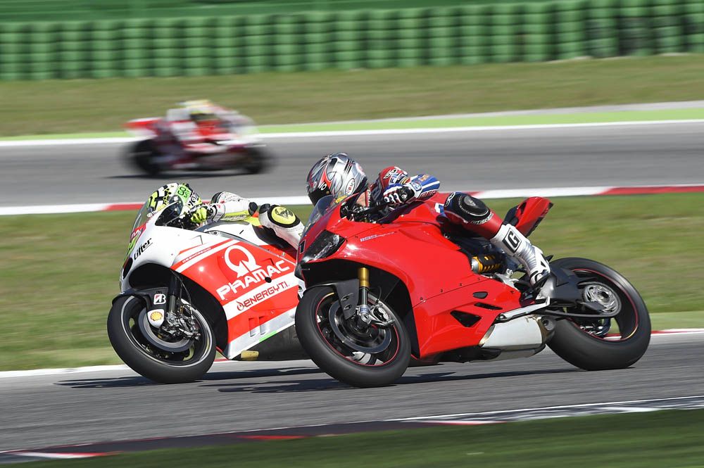 Fotos del World Ducati Week 2014