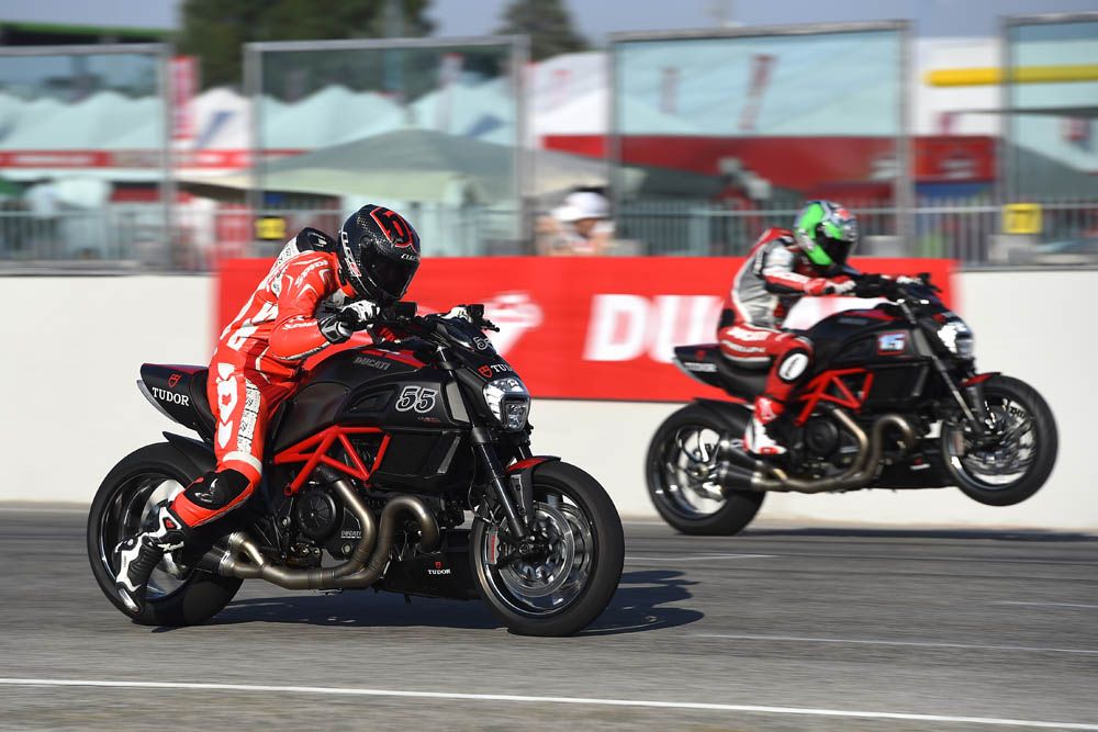 Fotos del World Ducati Week 2014