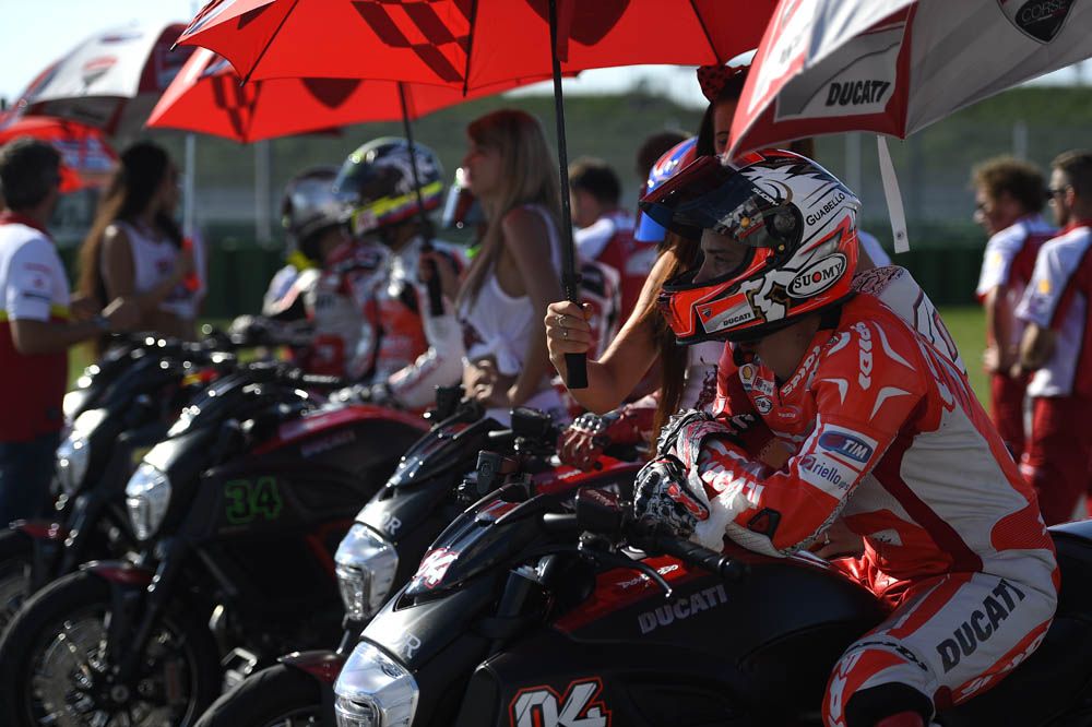 Fotos del World Ducati Week 2014