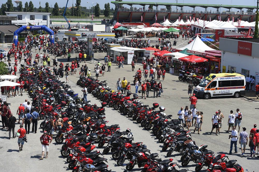 Fotos del World Ducati Week 2014