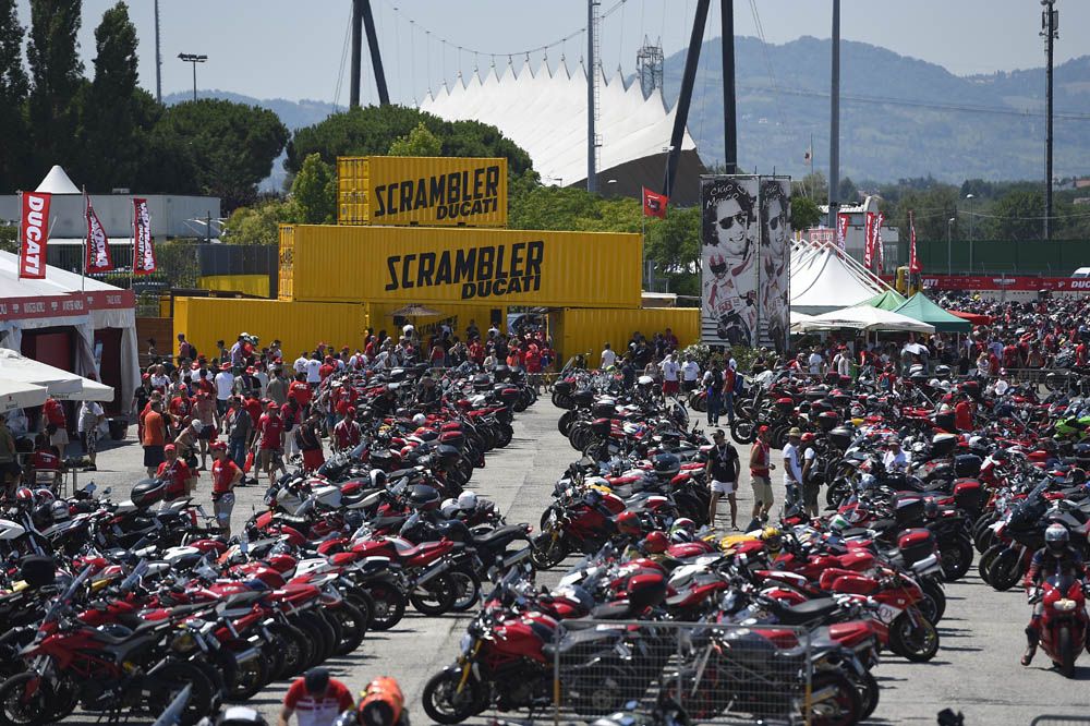 Fotos del World Ducati Week 2014