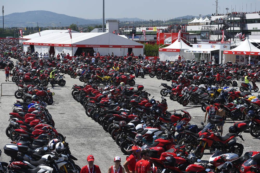 Fotos del World Ducati Week 2014